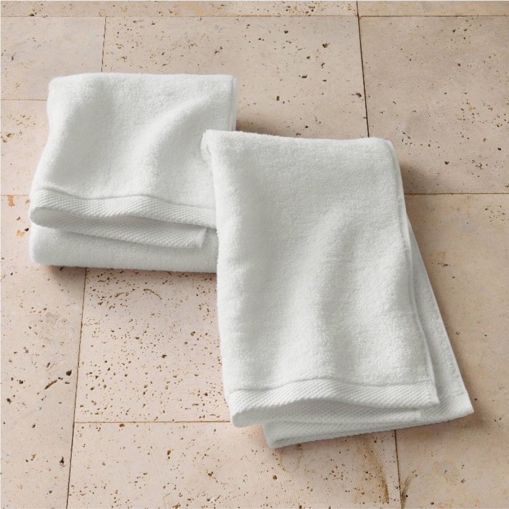 CASALUNA NWT 2pc organic cotton hand towels -white